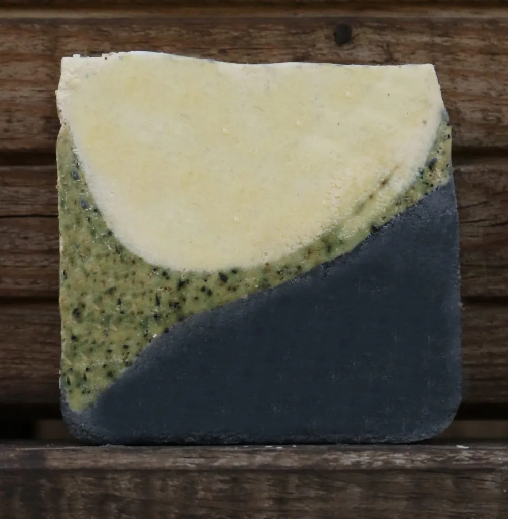 savon-lAstree-scaled-e1640341089836